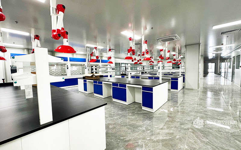海辰药业1200㎡实验室实拍案例